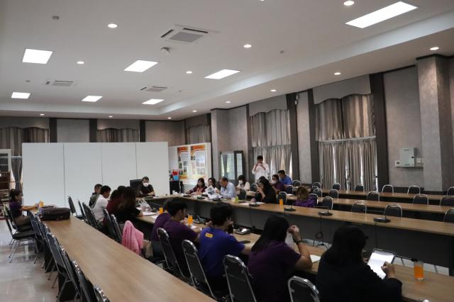 1. ประชุมหารือการซ่อมบำรุงอาคาร KPRU HOME วันที่ 5 มกราคม 2567 ณ ห้องประชุมอาคาร KPRU HOME ชั้น 1 สำนักบริการวิชาการและจัดหารายได้